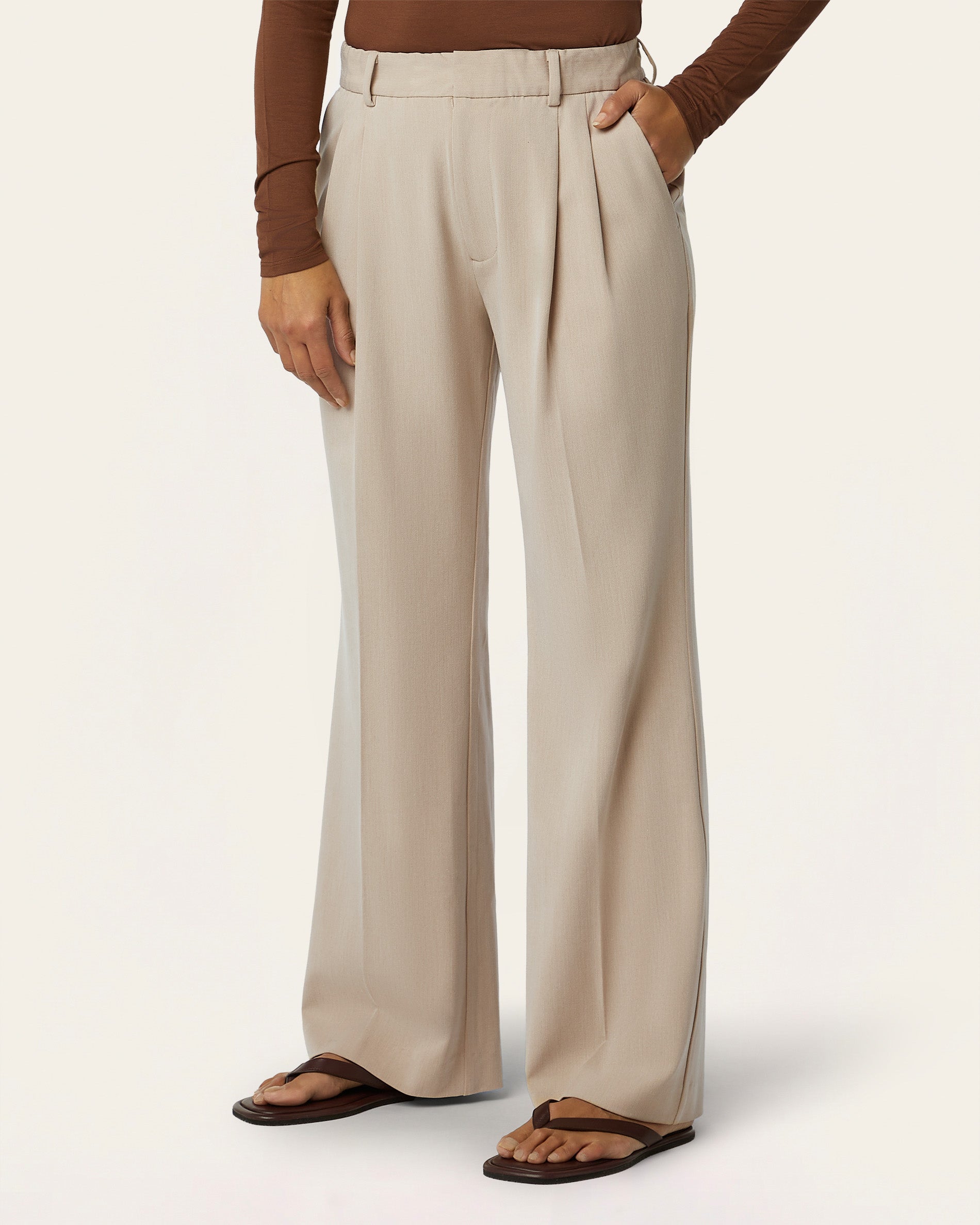 Pleated Signature wide pants - Sand